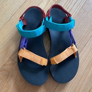 Teva midform sandals sz 11
